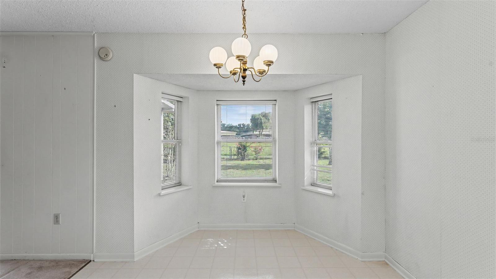 1050 BEARCREEK DR