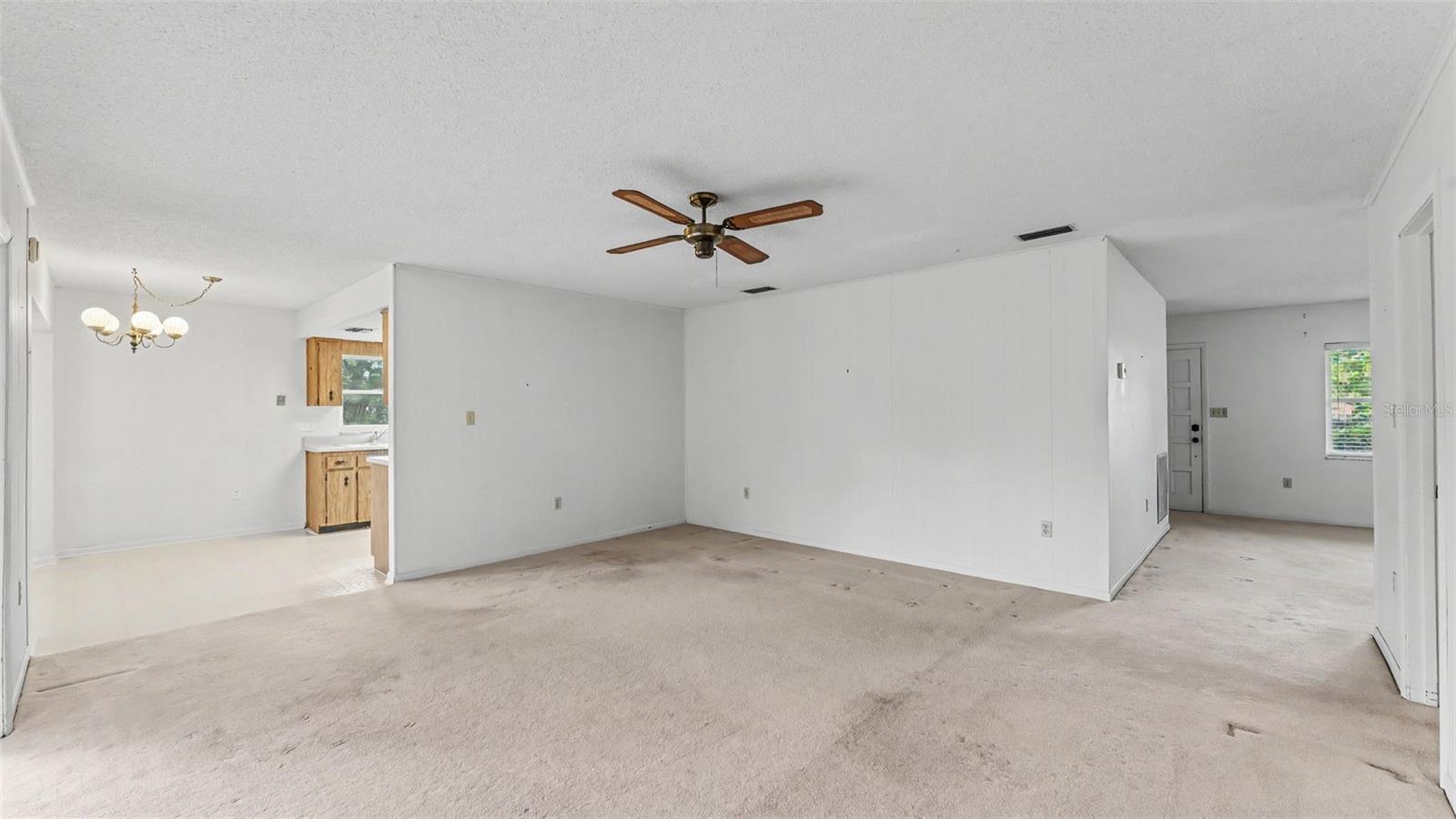 1050 BEARCREEK DR