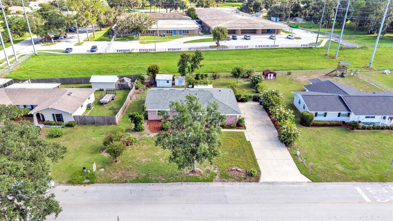 1050 BEARCREEK DR