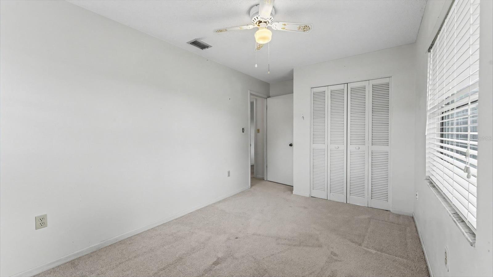 1050 BEARCREEK DR