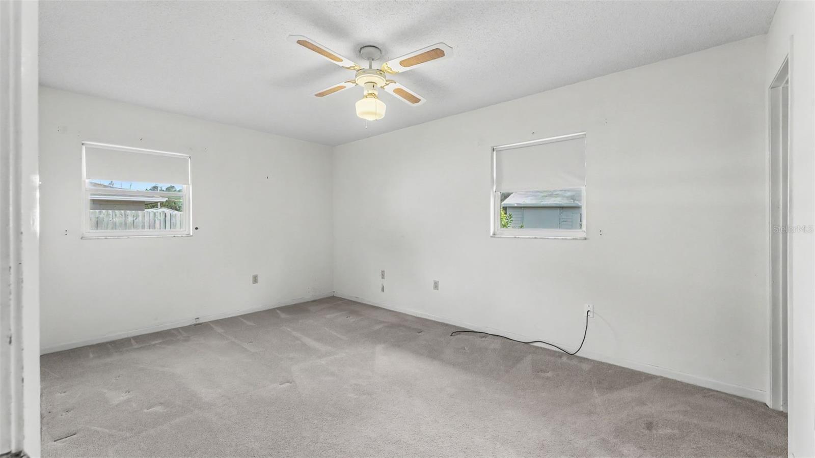 1050 BEARCREEK DR