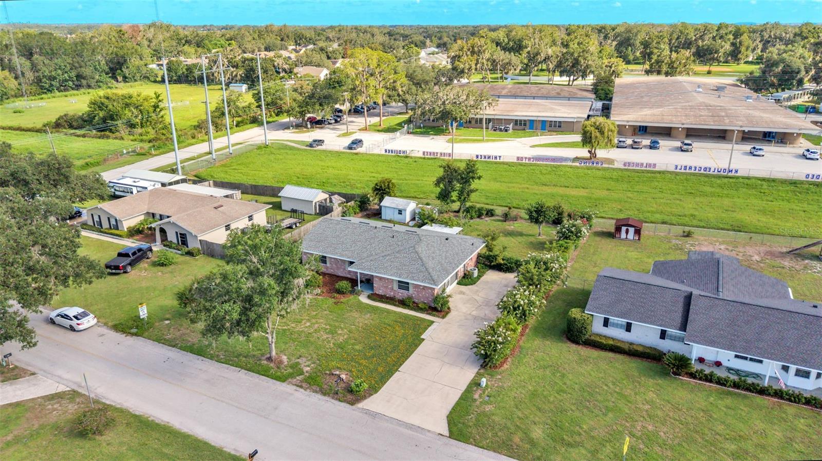 1050 BEARCREEK DR