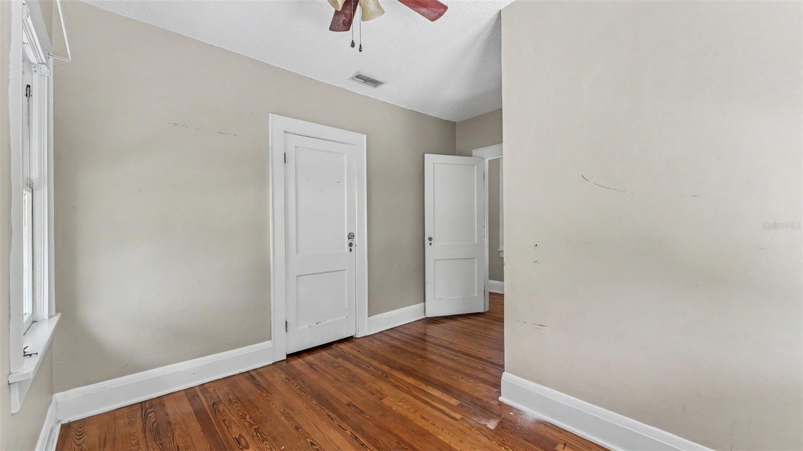 2406 FAIRMOUNT AVE