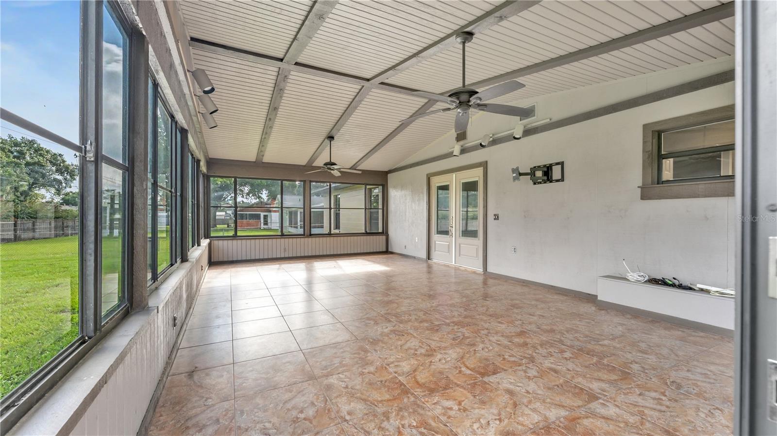 1930 HIGH GLEN CT S