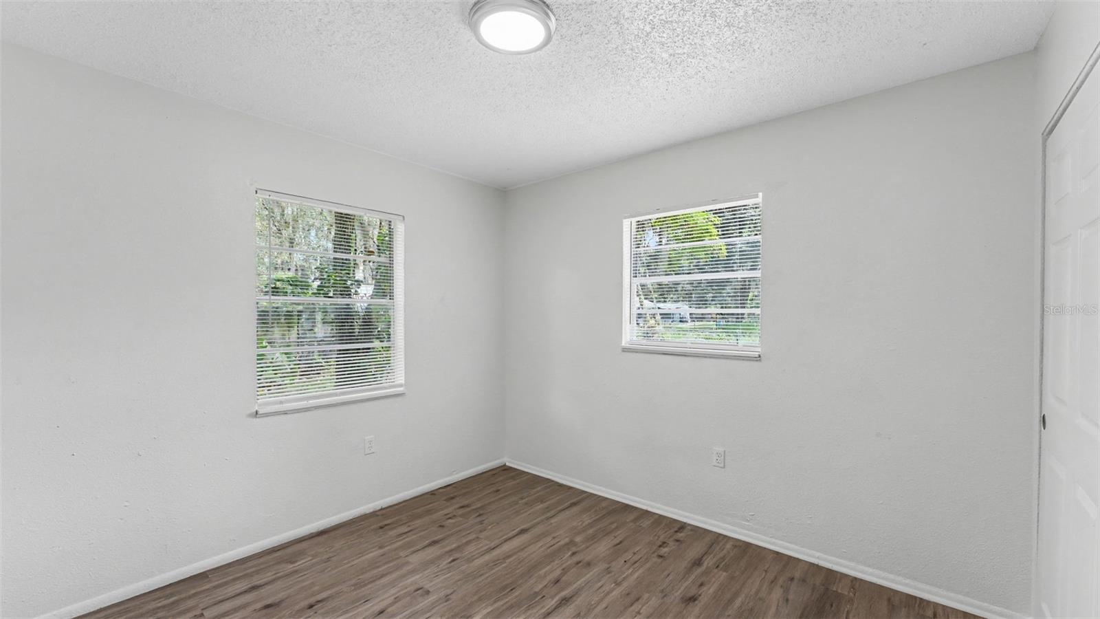 5039 LAYTON LN