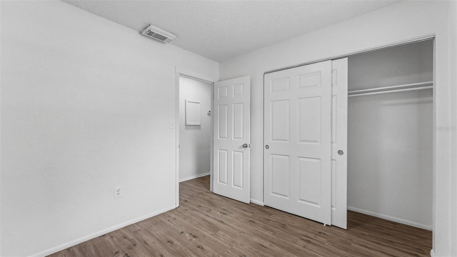 5039 LAYTON LN
