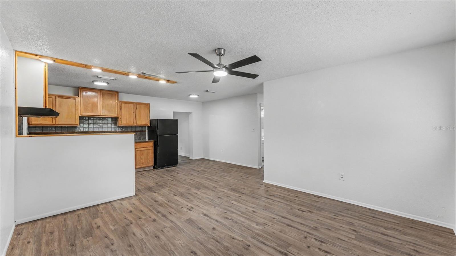 5039 LAYTON LN