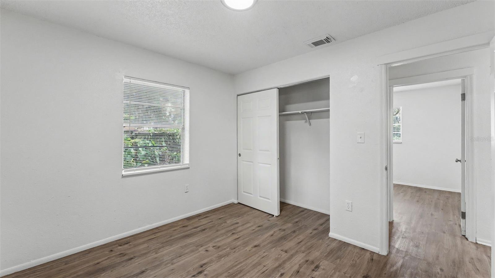 5039 LAYTON LN
