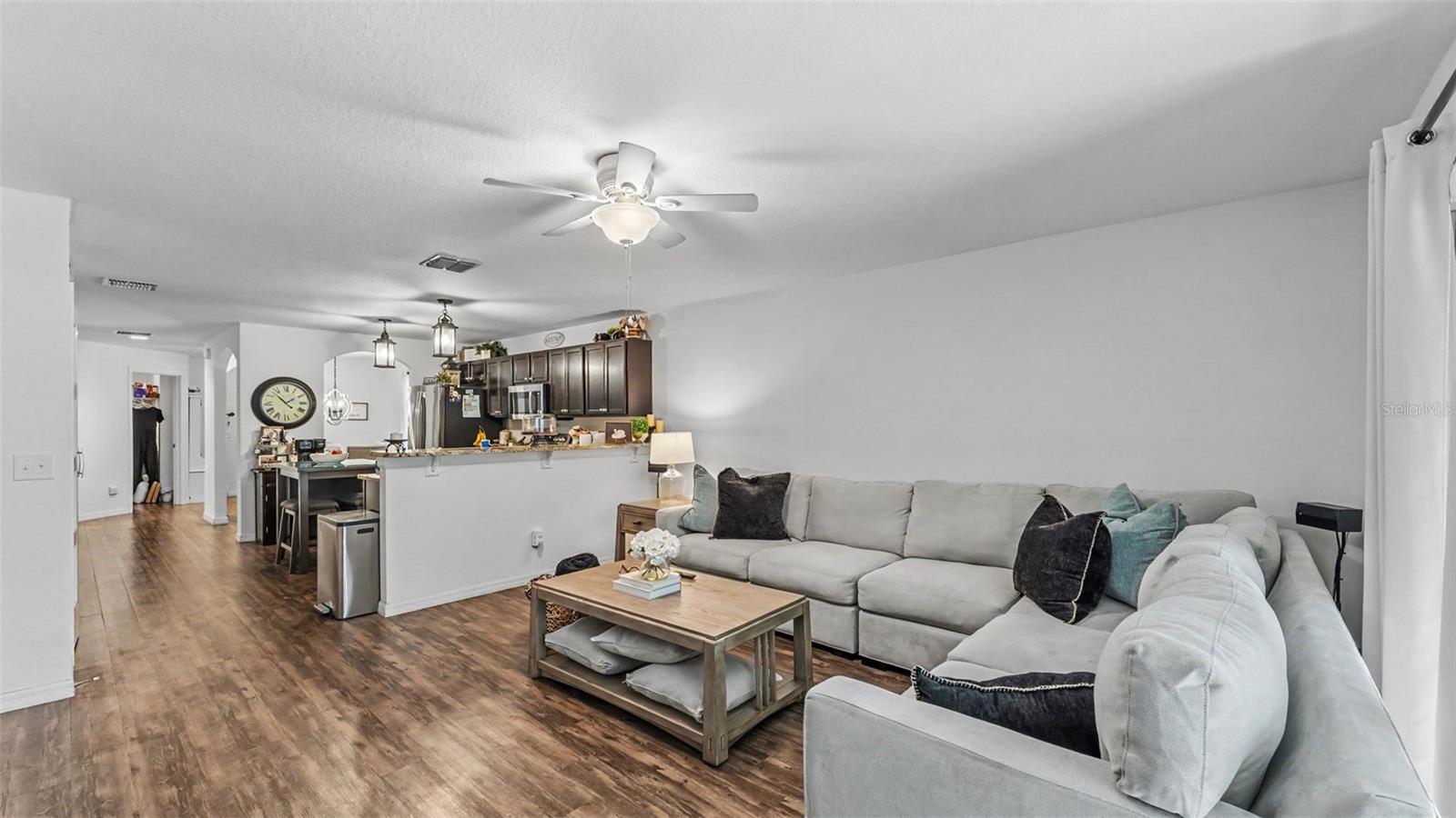 6270 MANITOBA DR