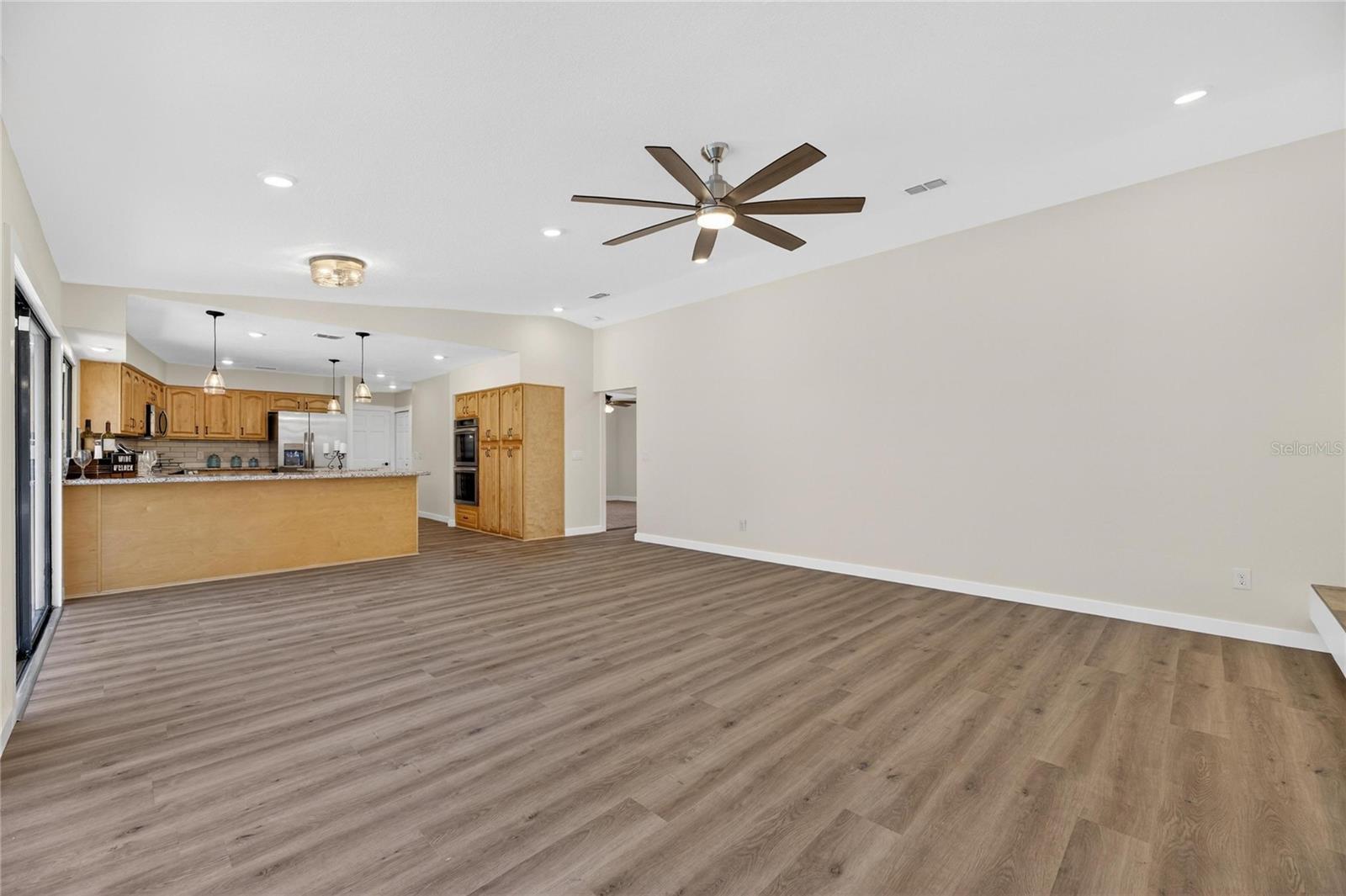511 SPORTSMAN PARK DR