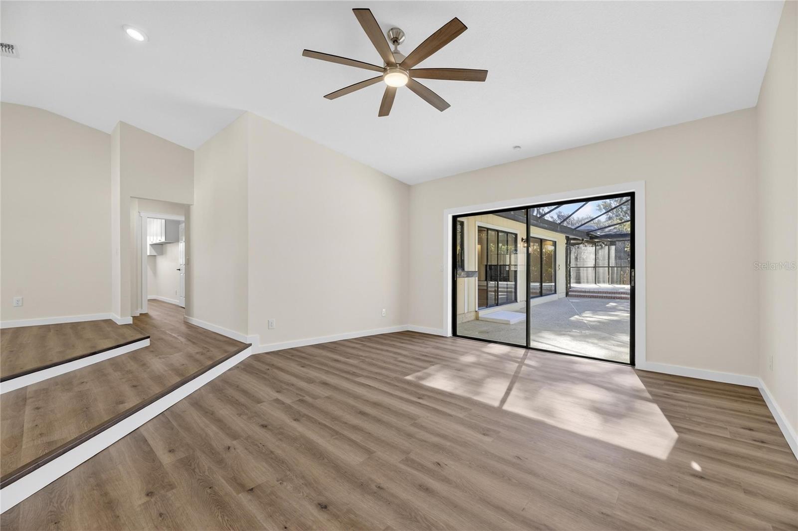 511 SPORTSMAN PARK DR