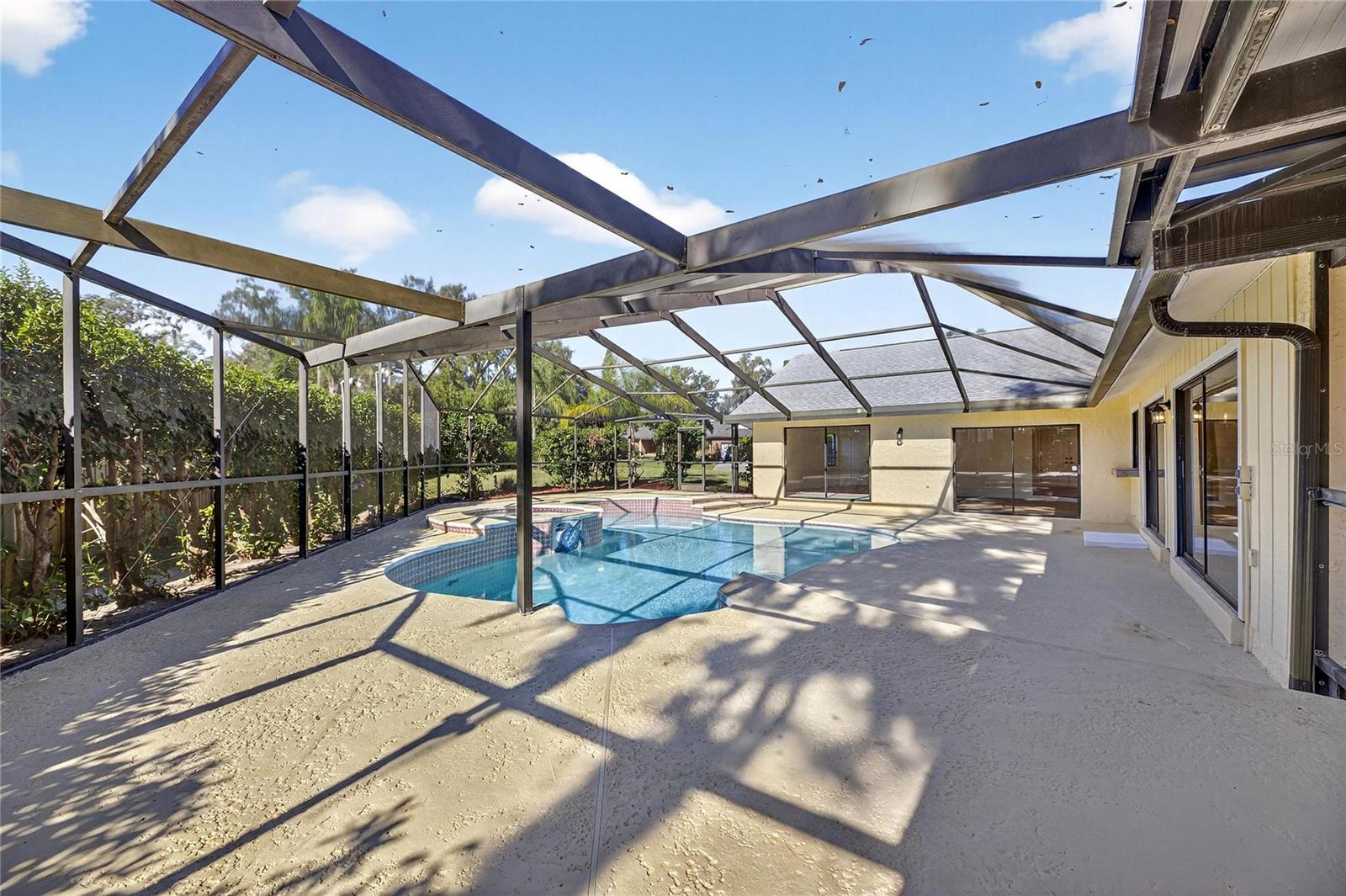 511 SPORTSMAN PARK DR