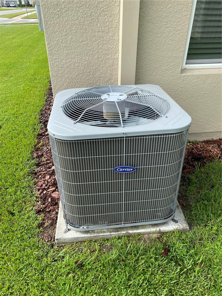 3808 SPRUCE CREEK DR