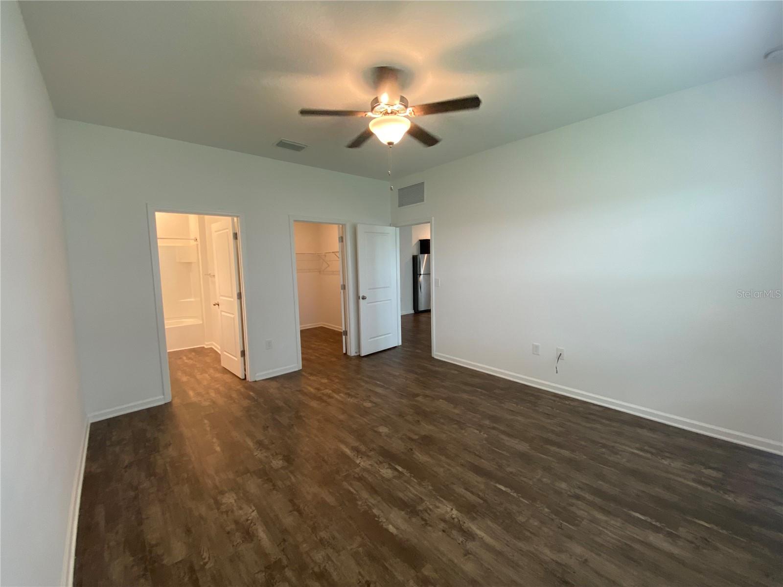 3808 SPRUCE CREEK DR