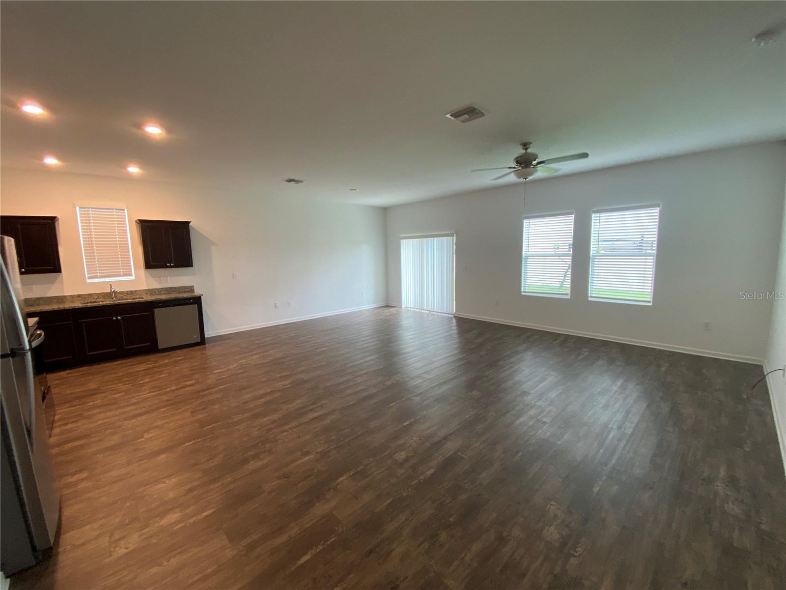 3808 SPRUCE CREEK DR