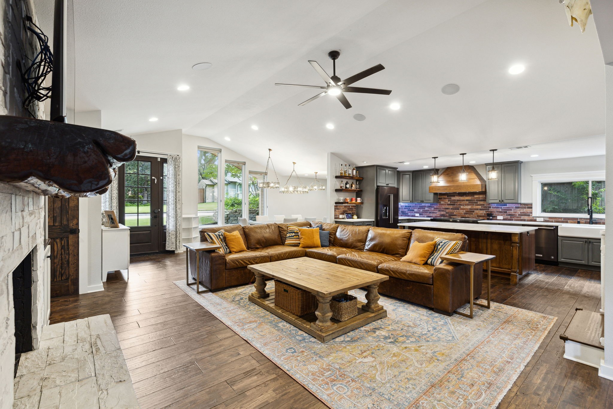 9839 Elmcrest Drive