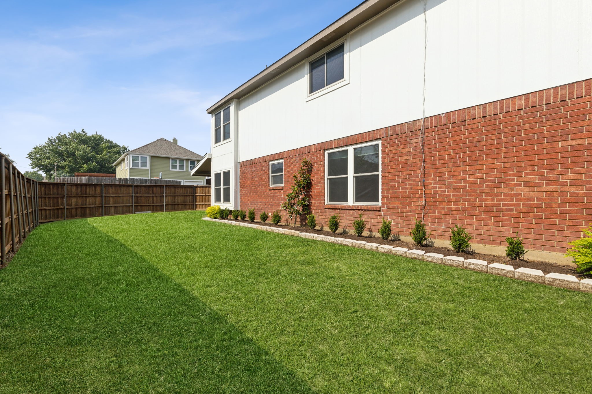 1101 Holly Drive