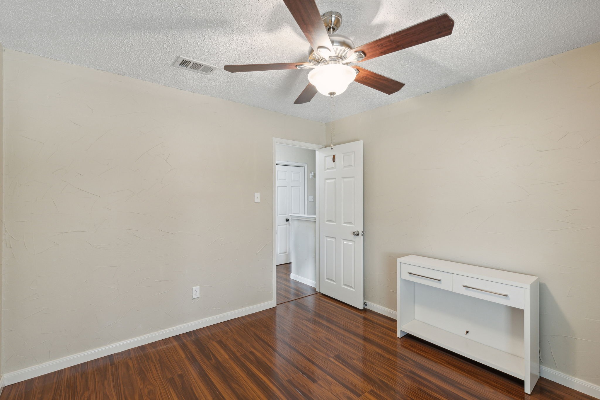 1101 Holly Drive