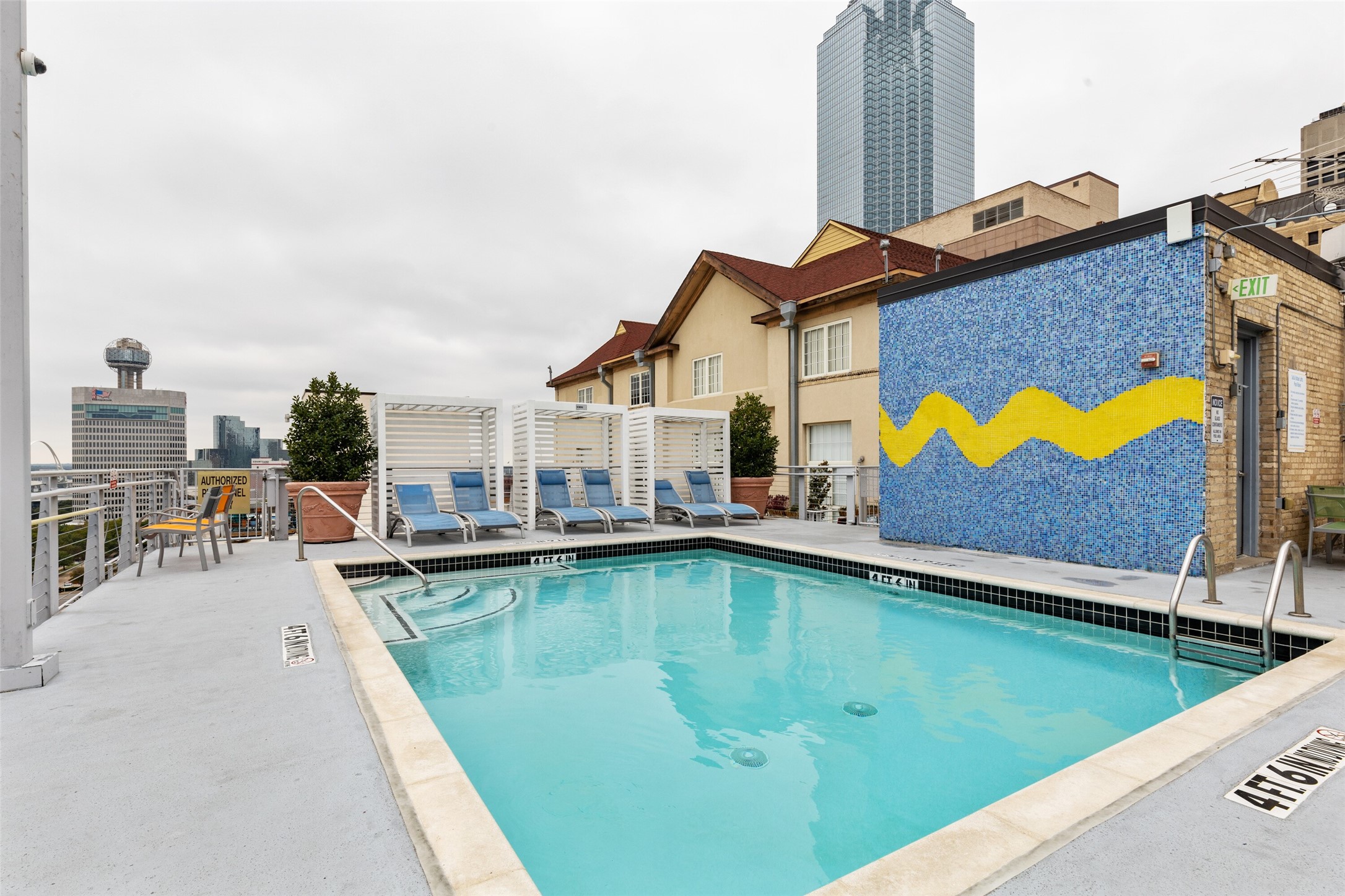 1122 Jackson Street 615