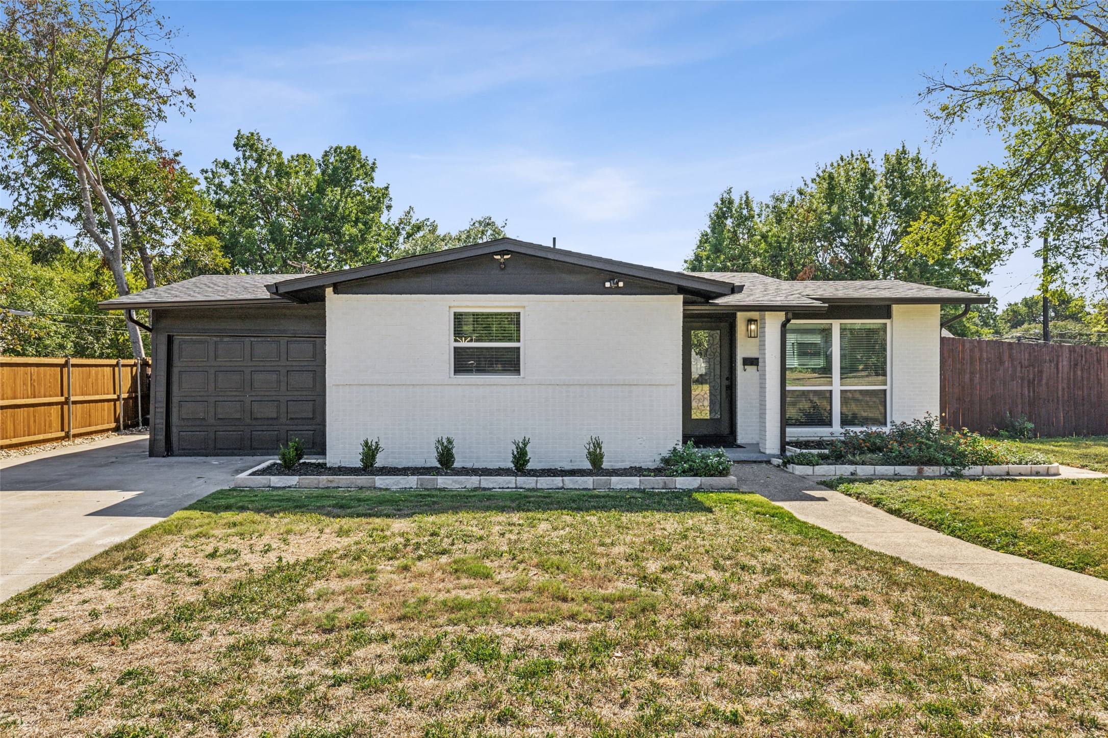 9779 Twin Creek Circle