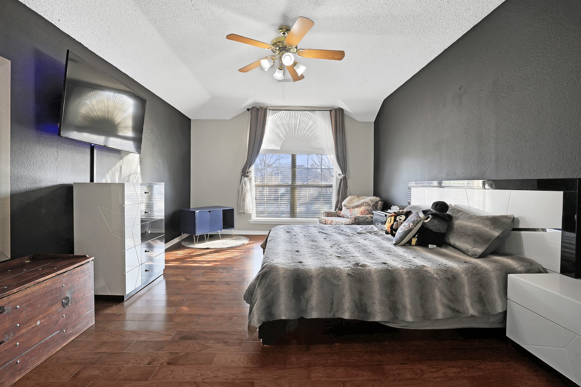 215 Tanglewood Drive
