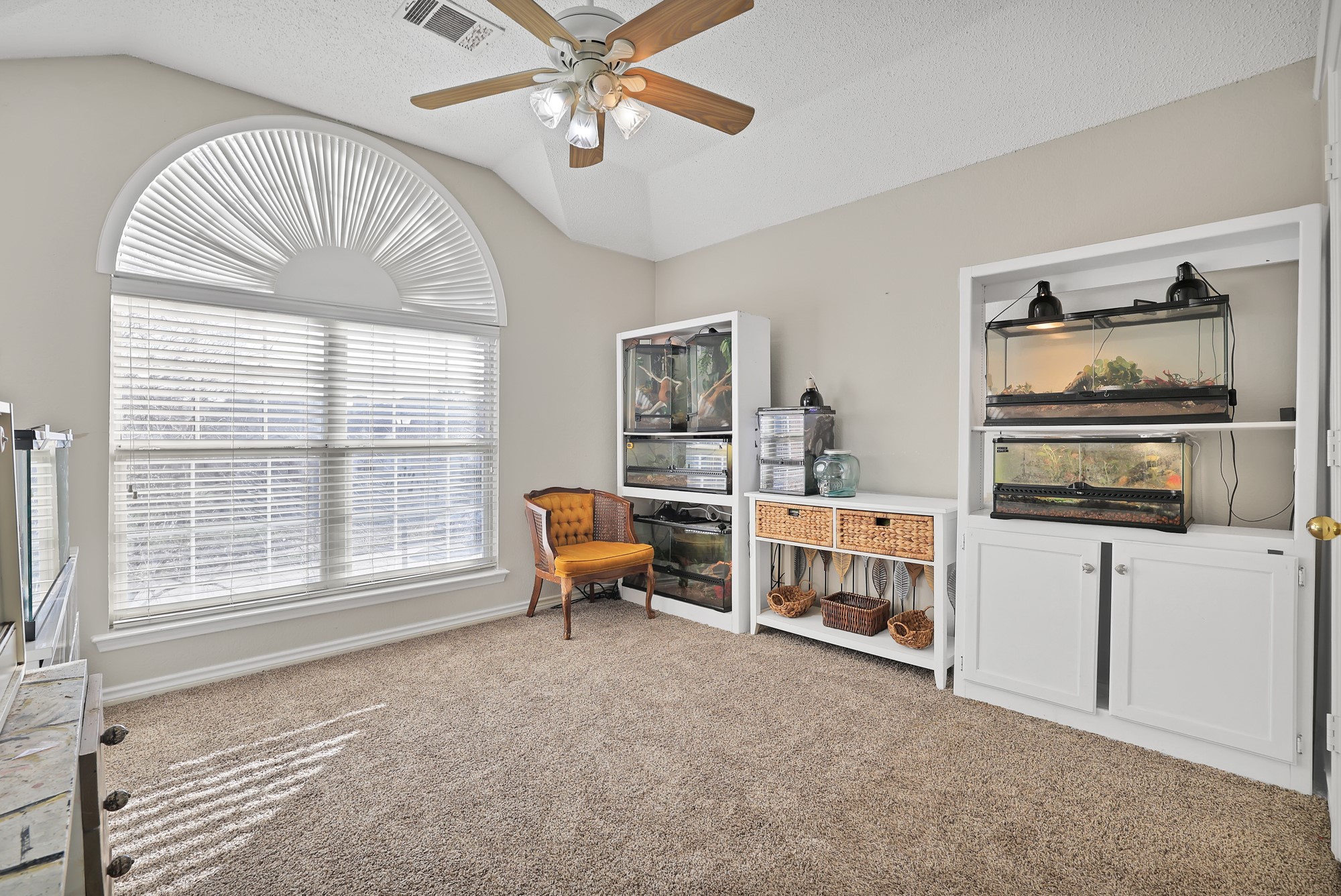 215 Tanglewood Drive
