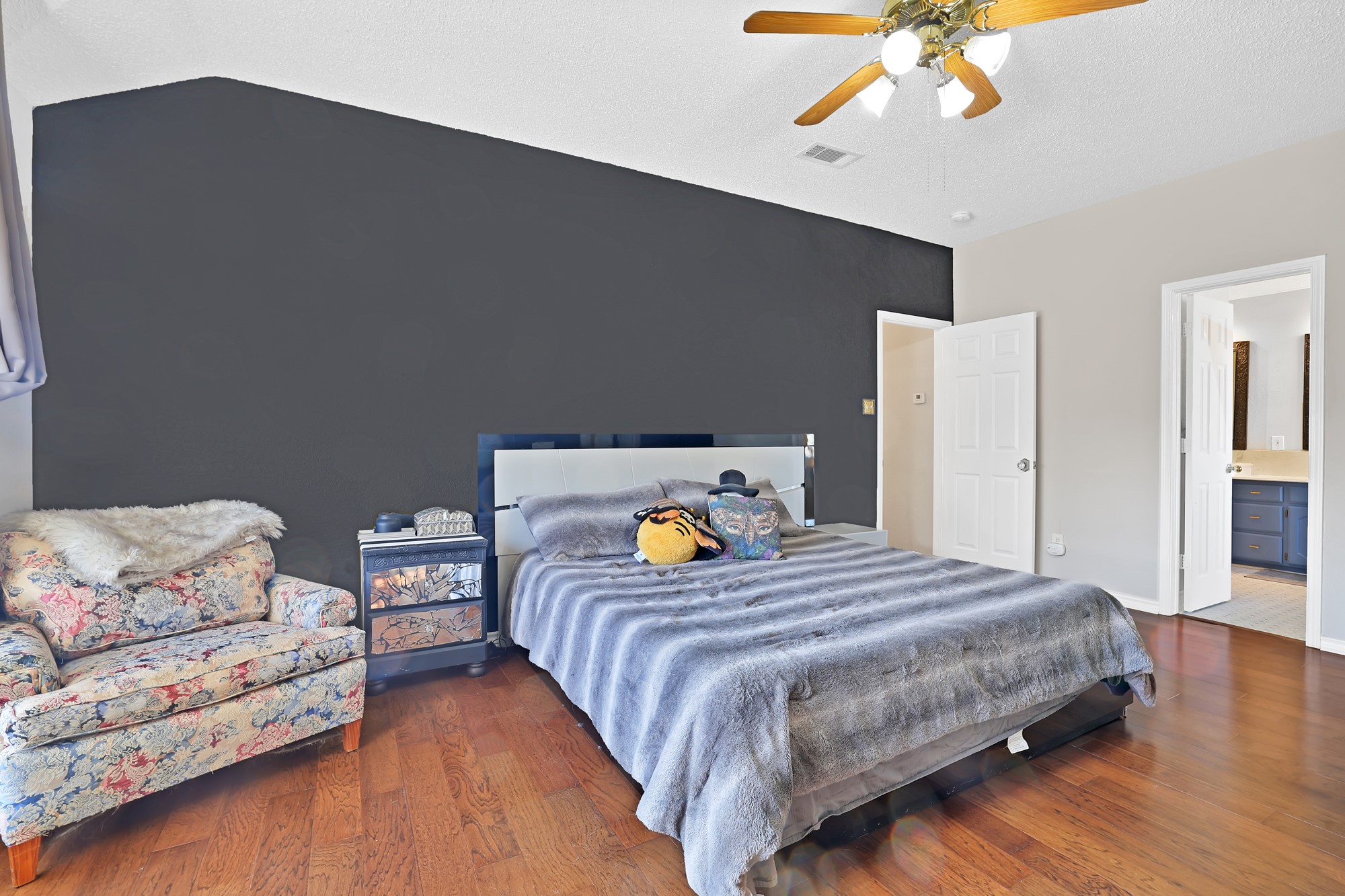 215 Tanglewood Drive