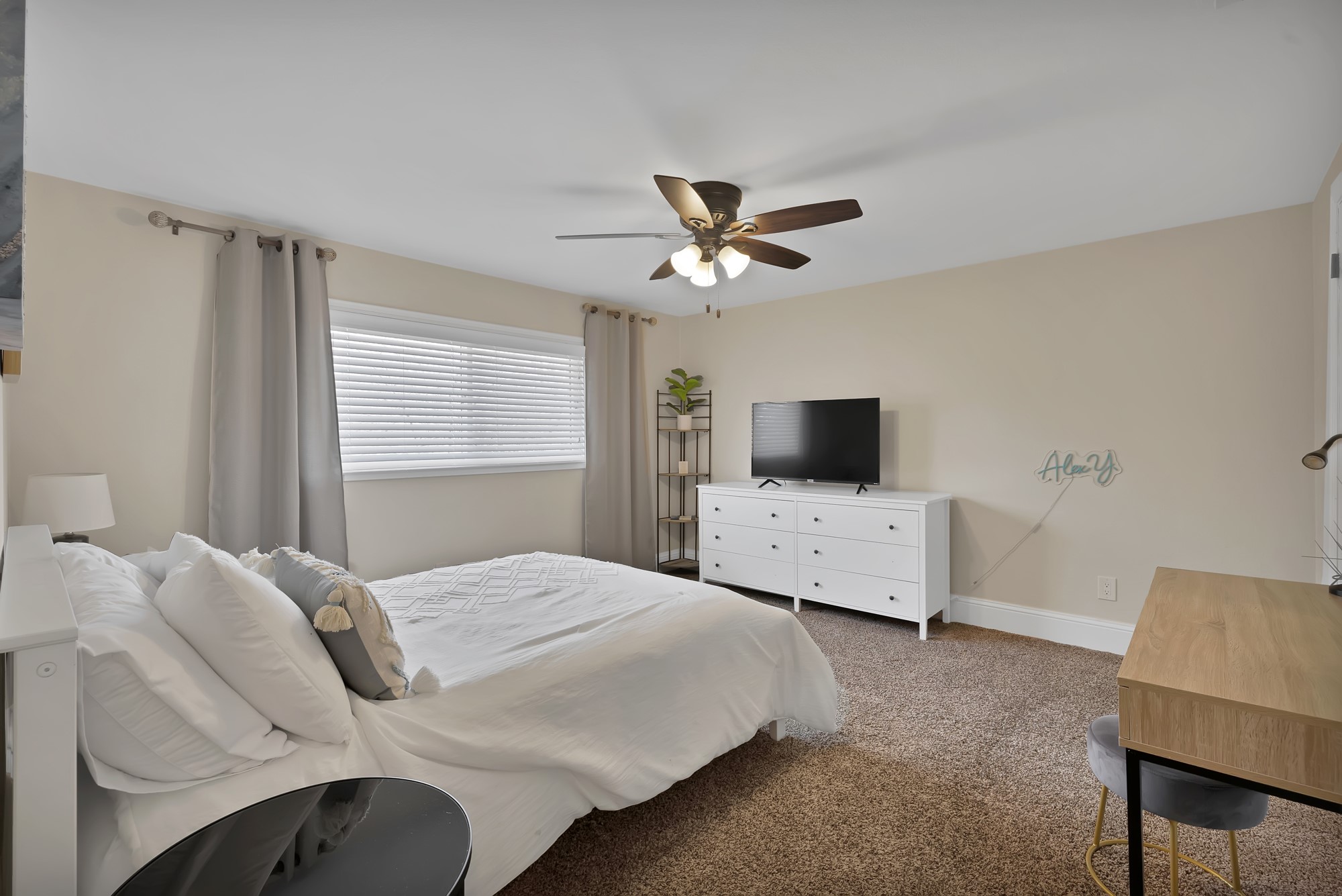 3911 Candlenut Lane