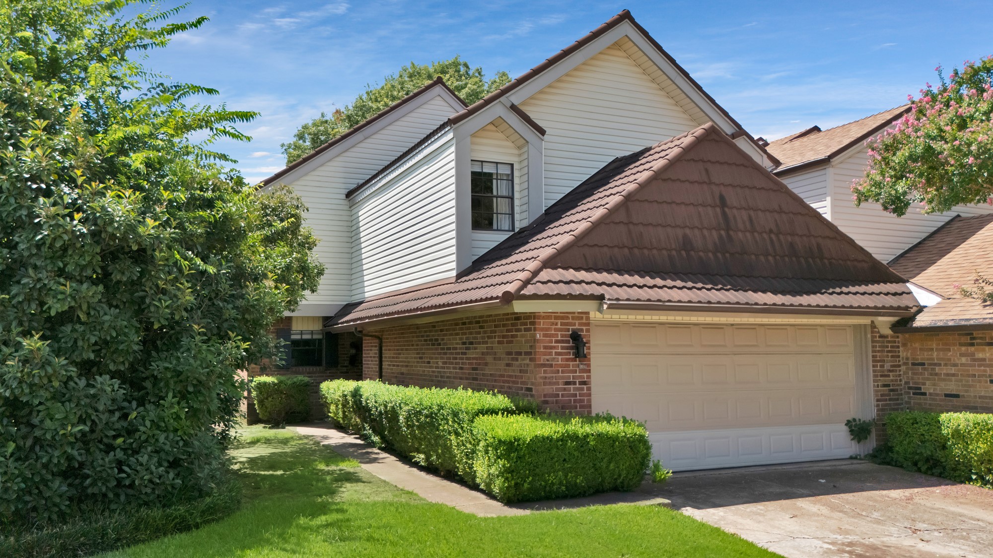 2900 Clear Springs Drive