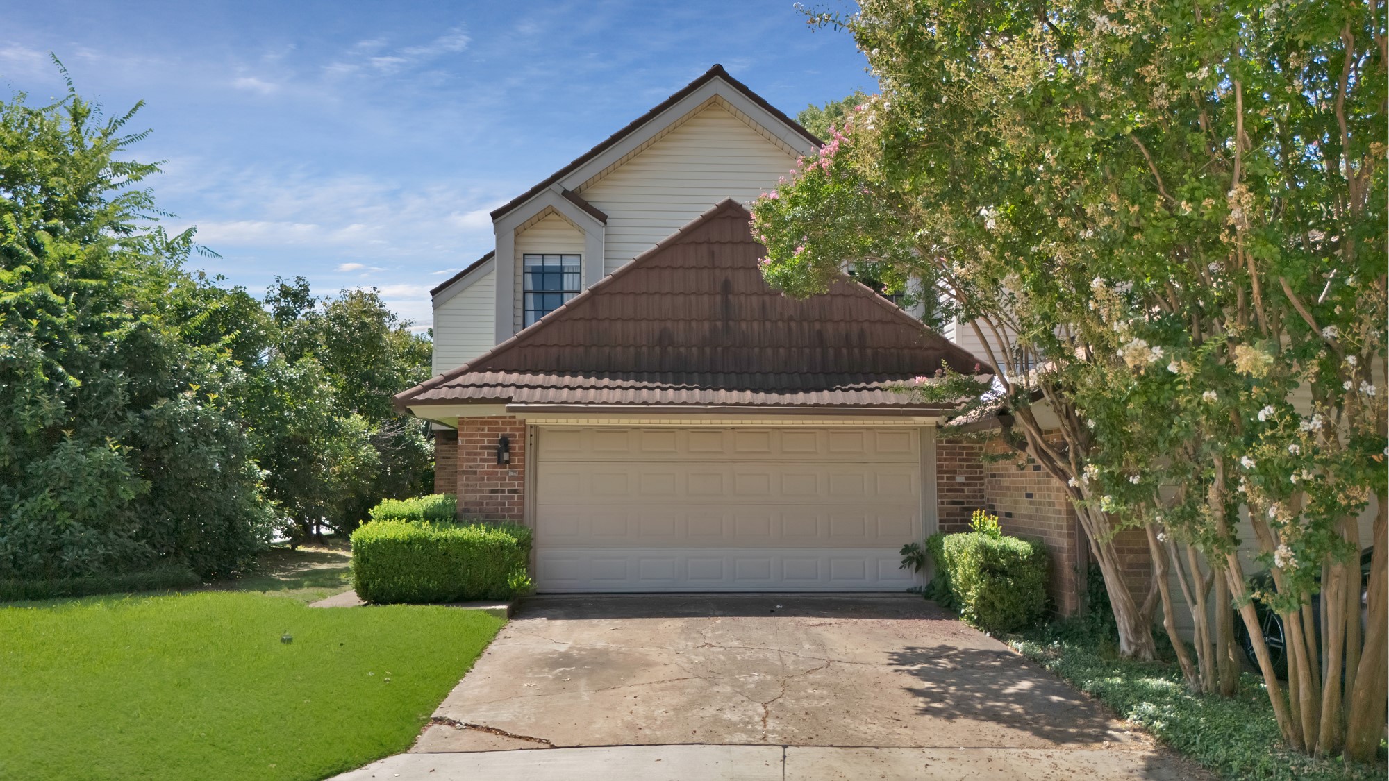 2900 Clear Springs Drive