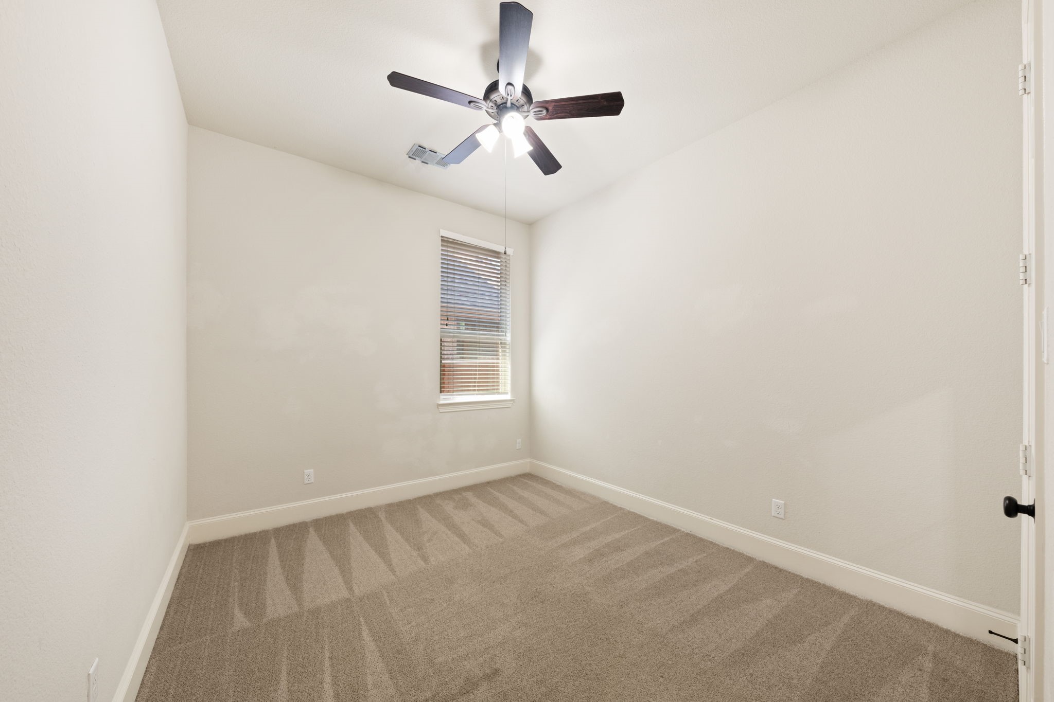 3041 Dunverny