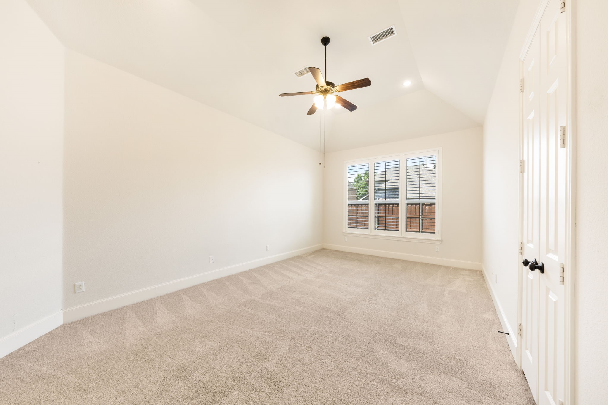 3041 Dunverny