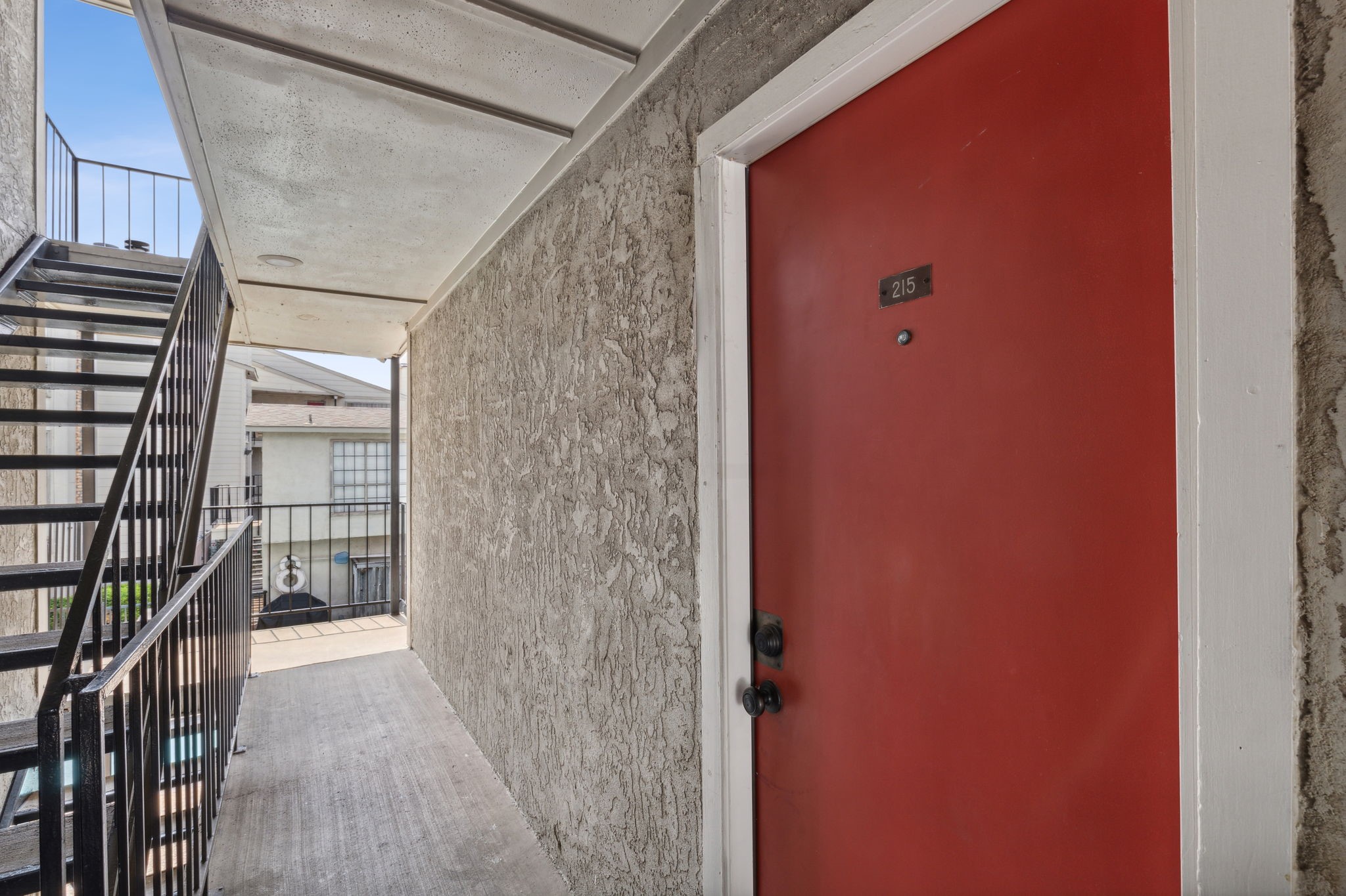 7621 Mccallum Boulevard 215