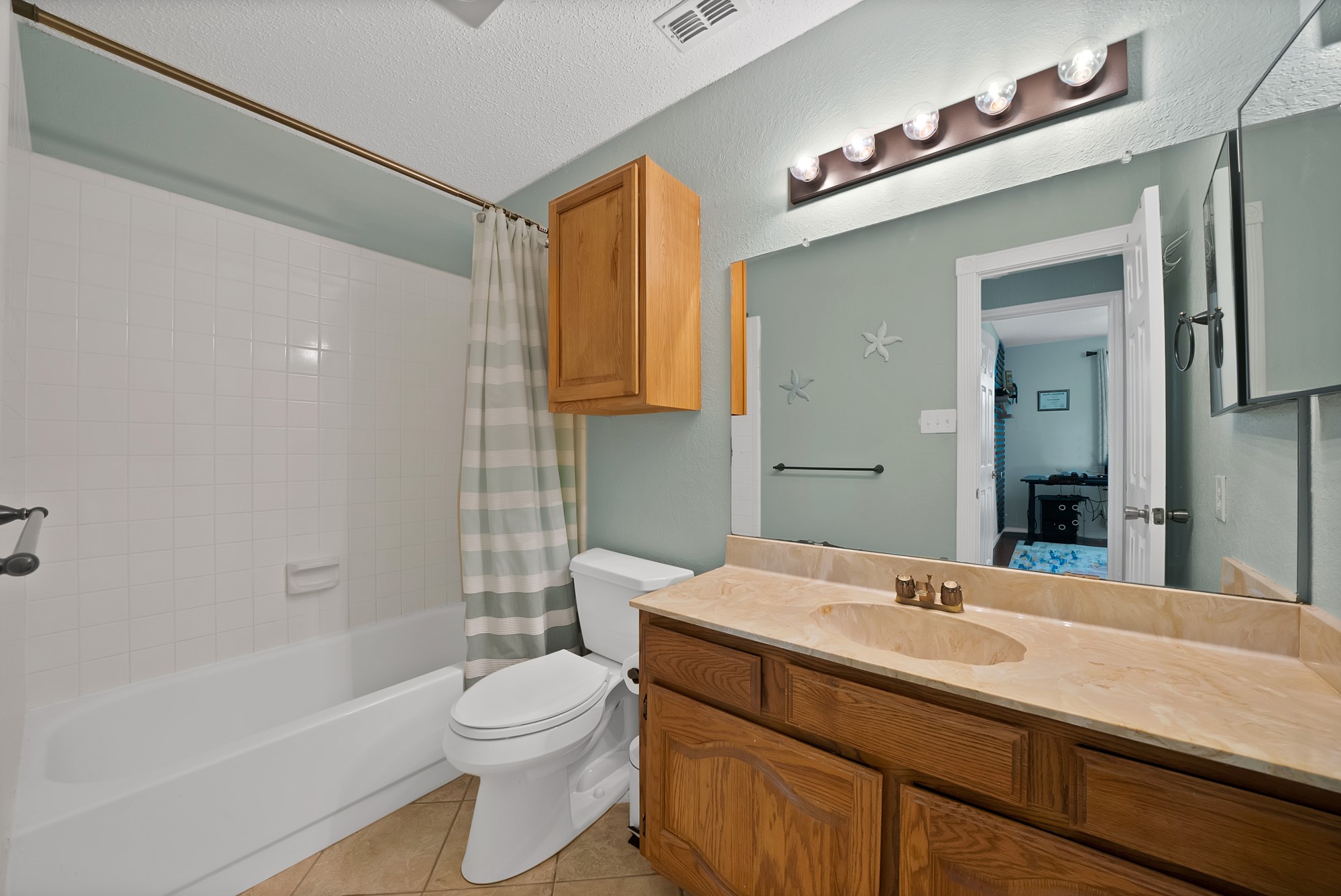 7113 Lo Chalmers Lane