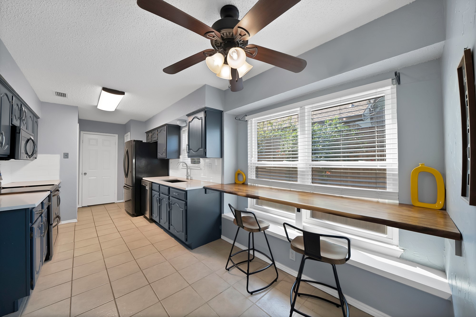 7113 Lo Chalmers Lane