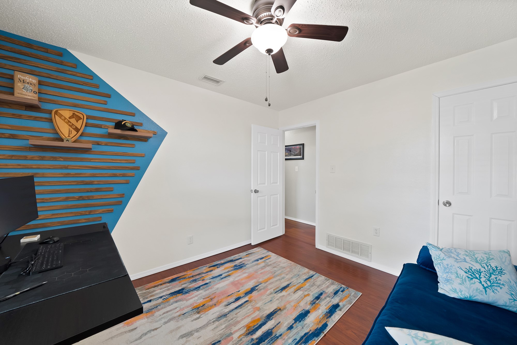 7113 Lo Chalmers Lane