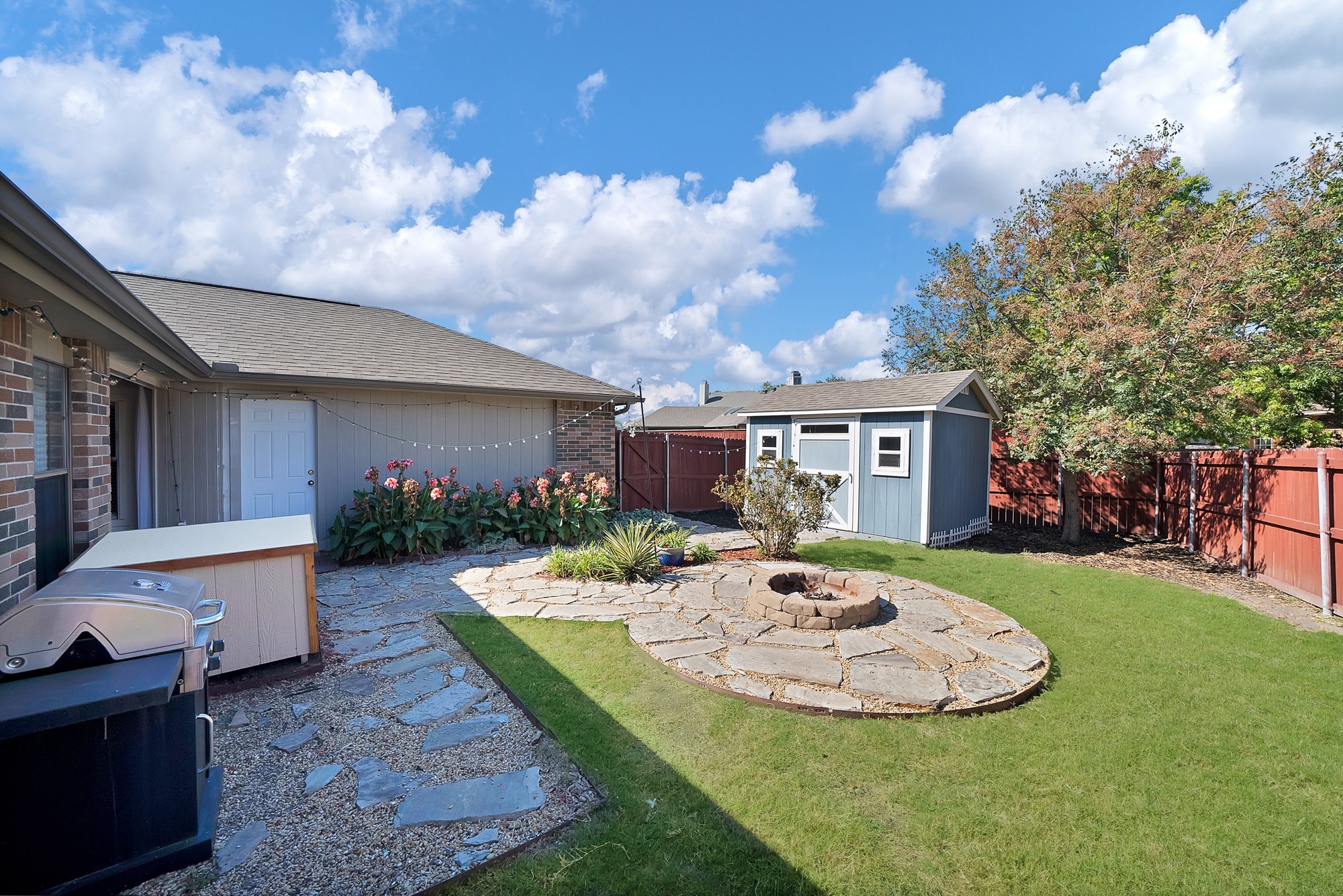 7113 Lo Chalmers Lane