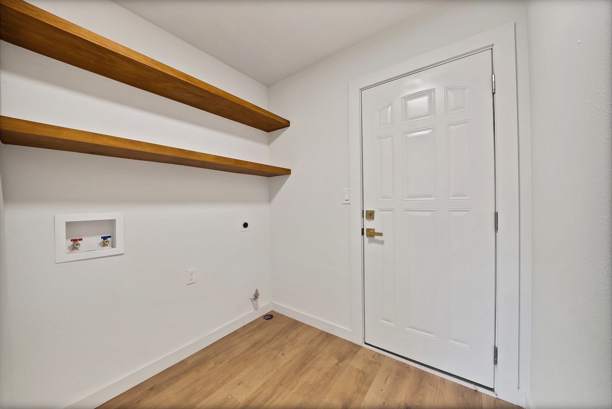 5706 Hillcroft Street