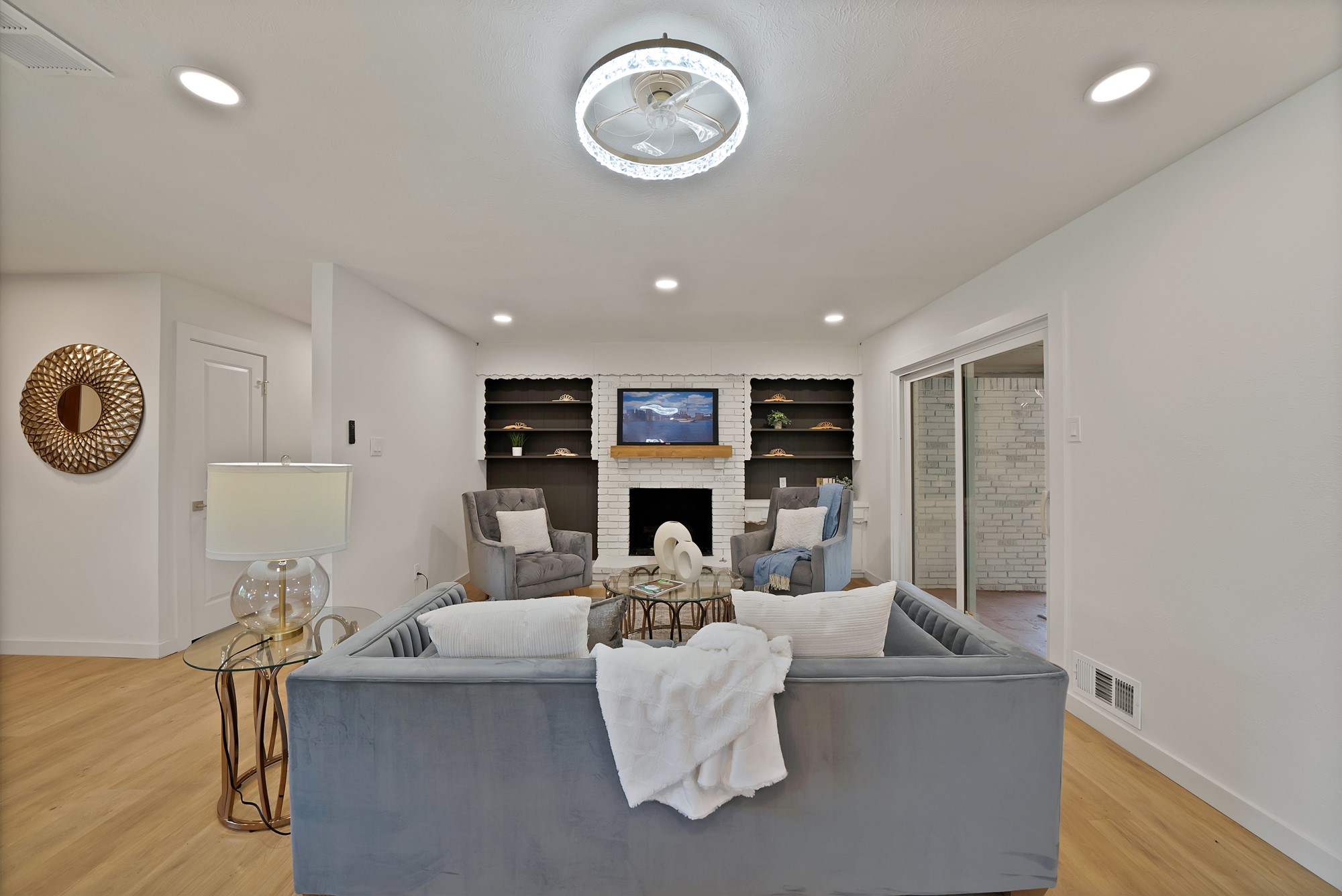 5706 Hillcroft Street