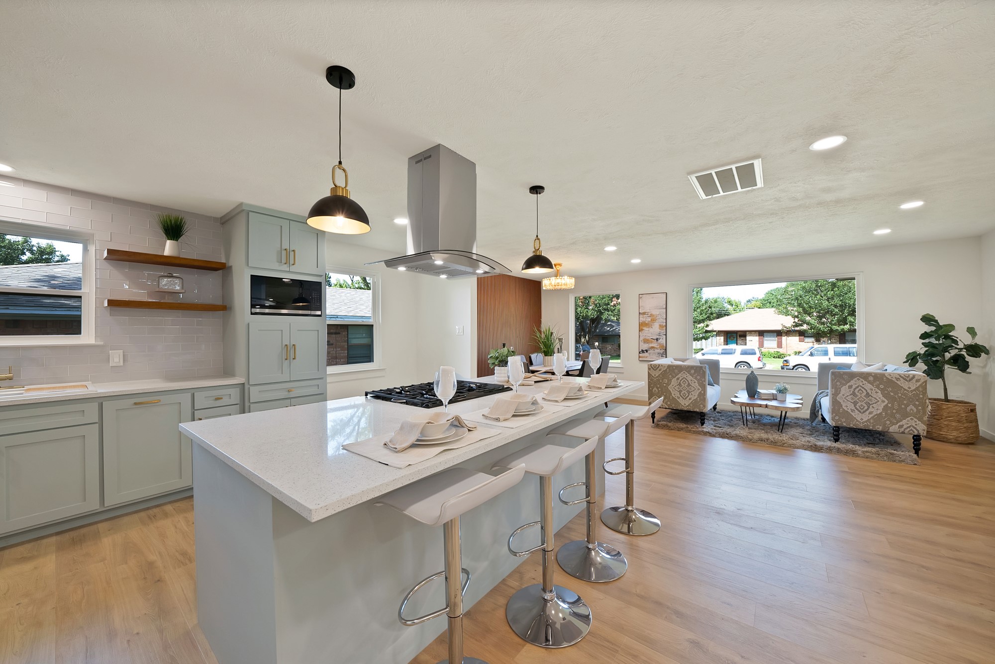 5706 Hillcroft Street