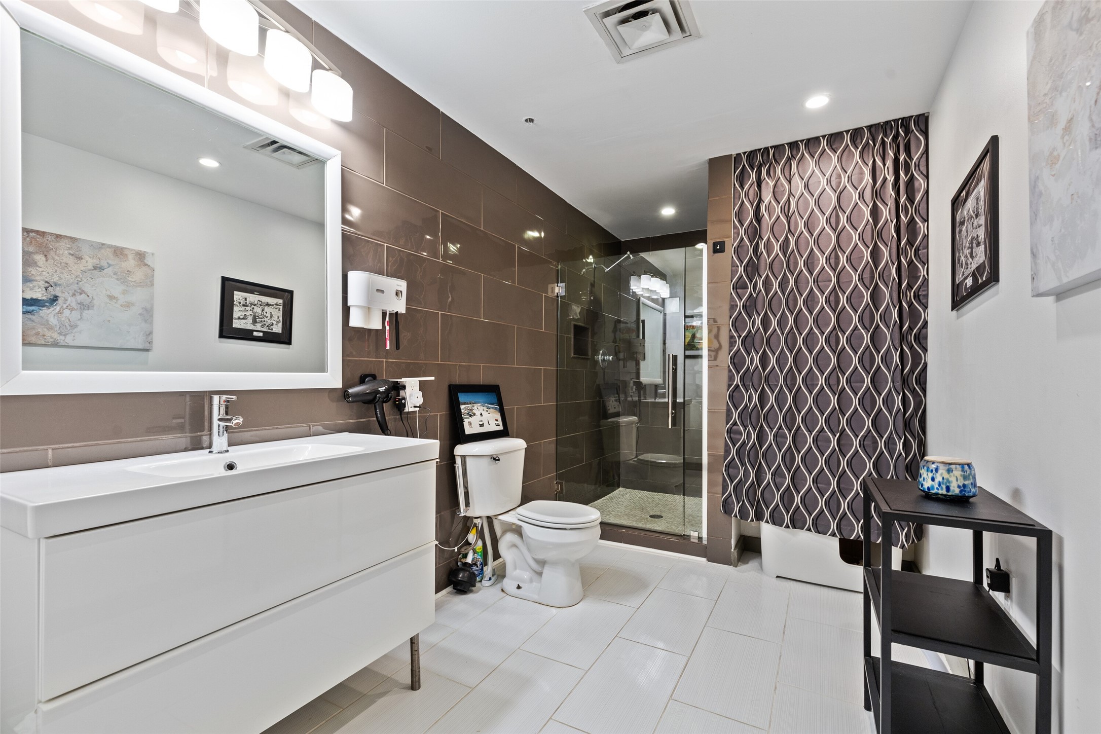 1122 Jackson Street 615