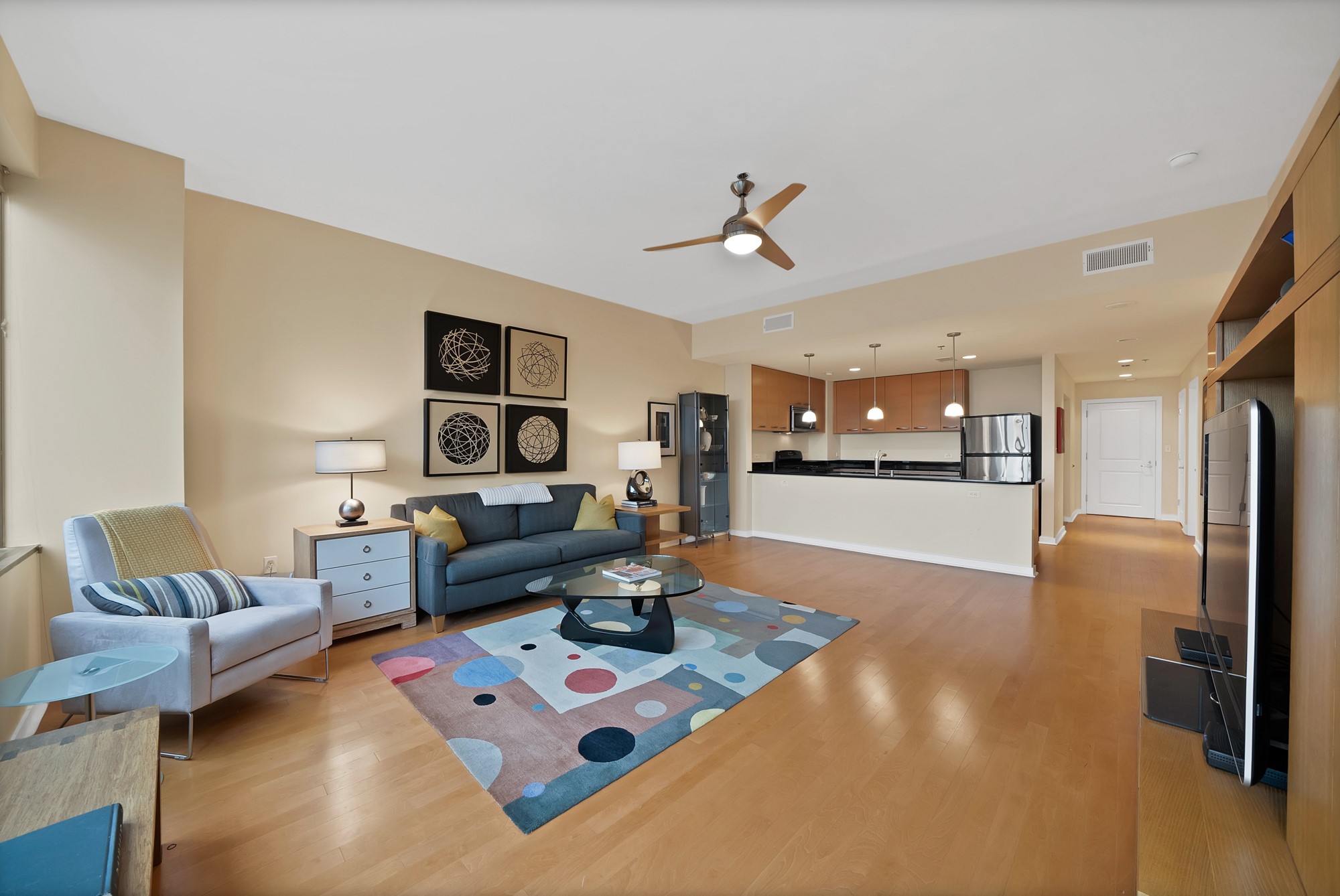 1200 Main Street 1204