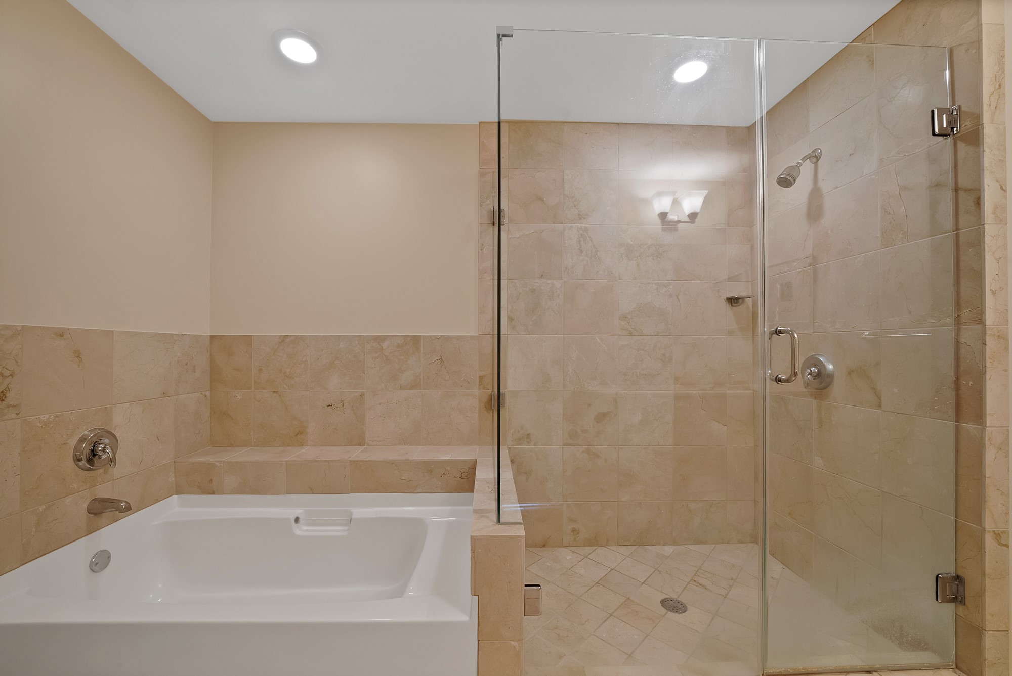 1200 Main Street 1204