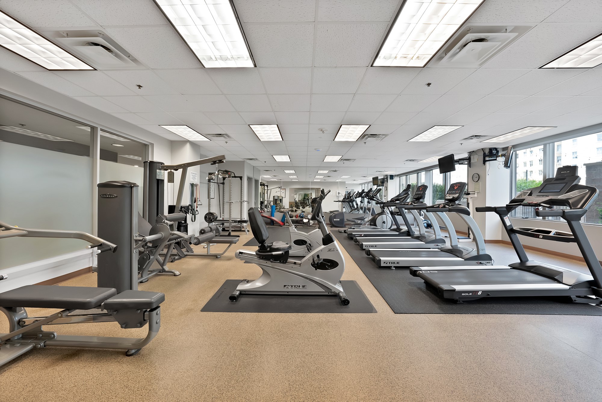 1200 Main Street 1204