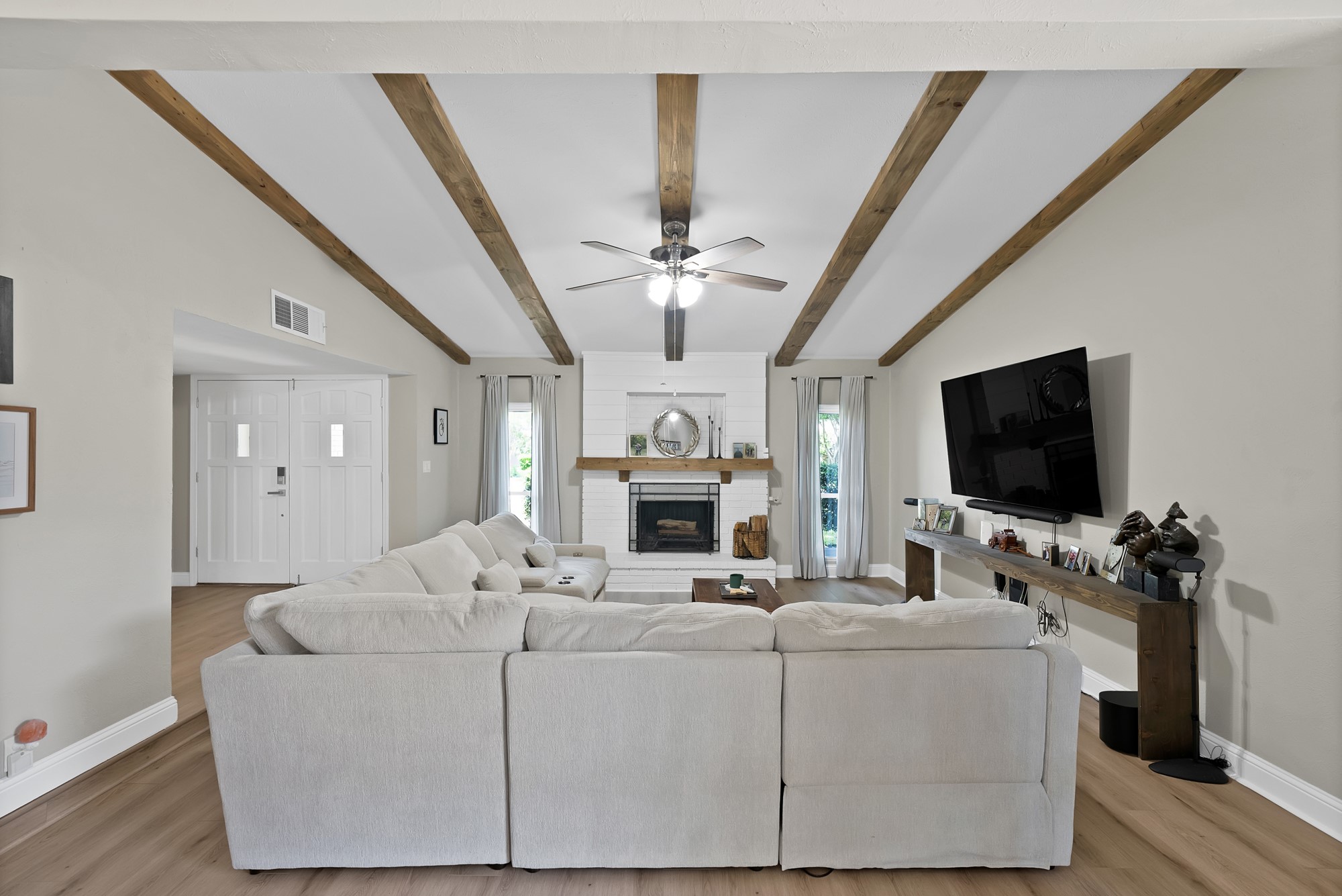 3042 Scott Drive