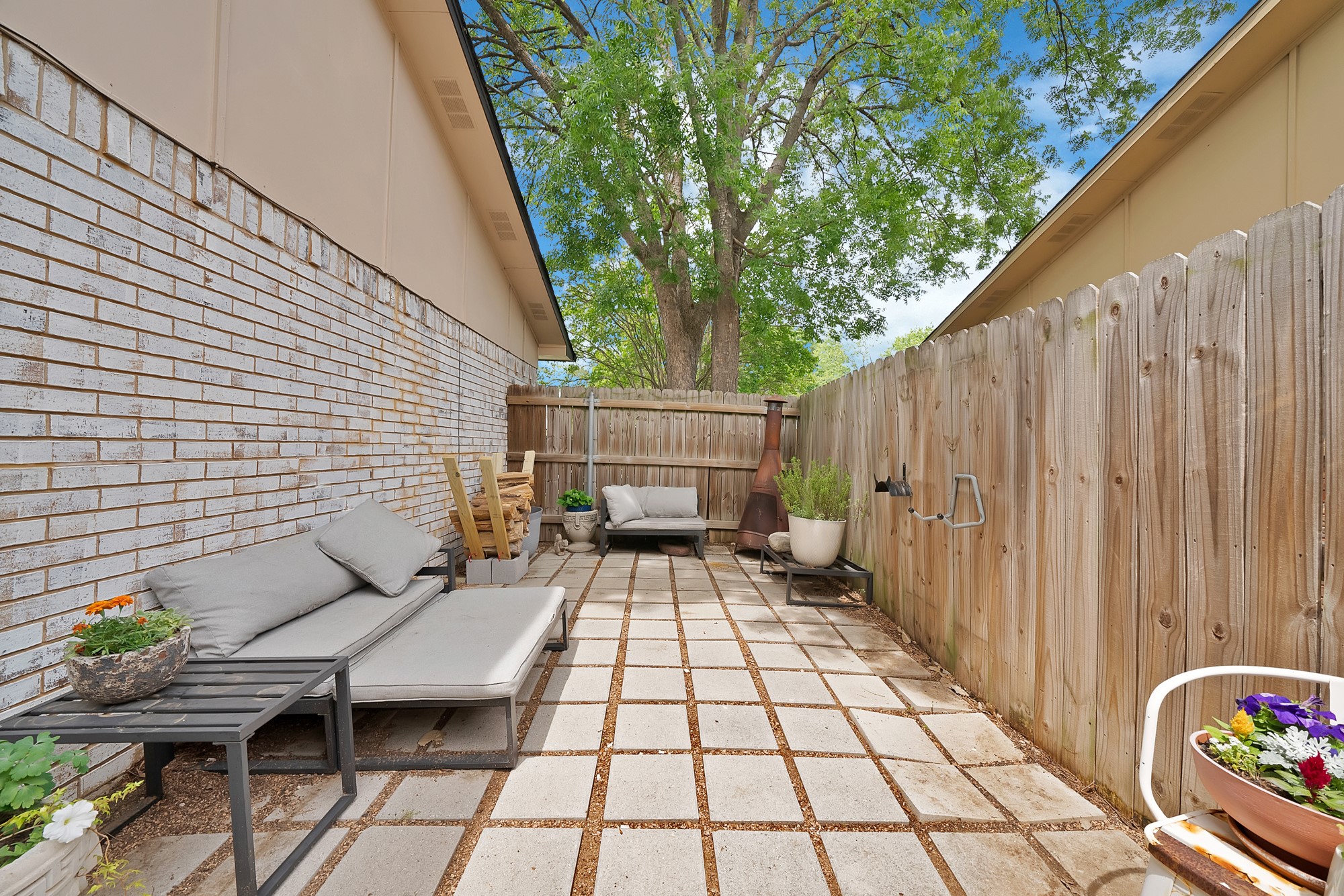 3042 Scott Drive
