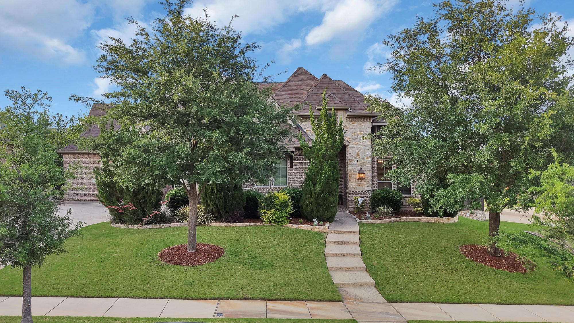 669 Meadow Creek Drive