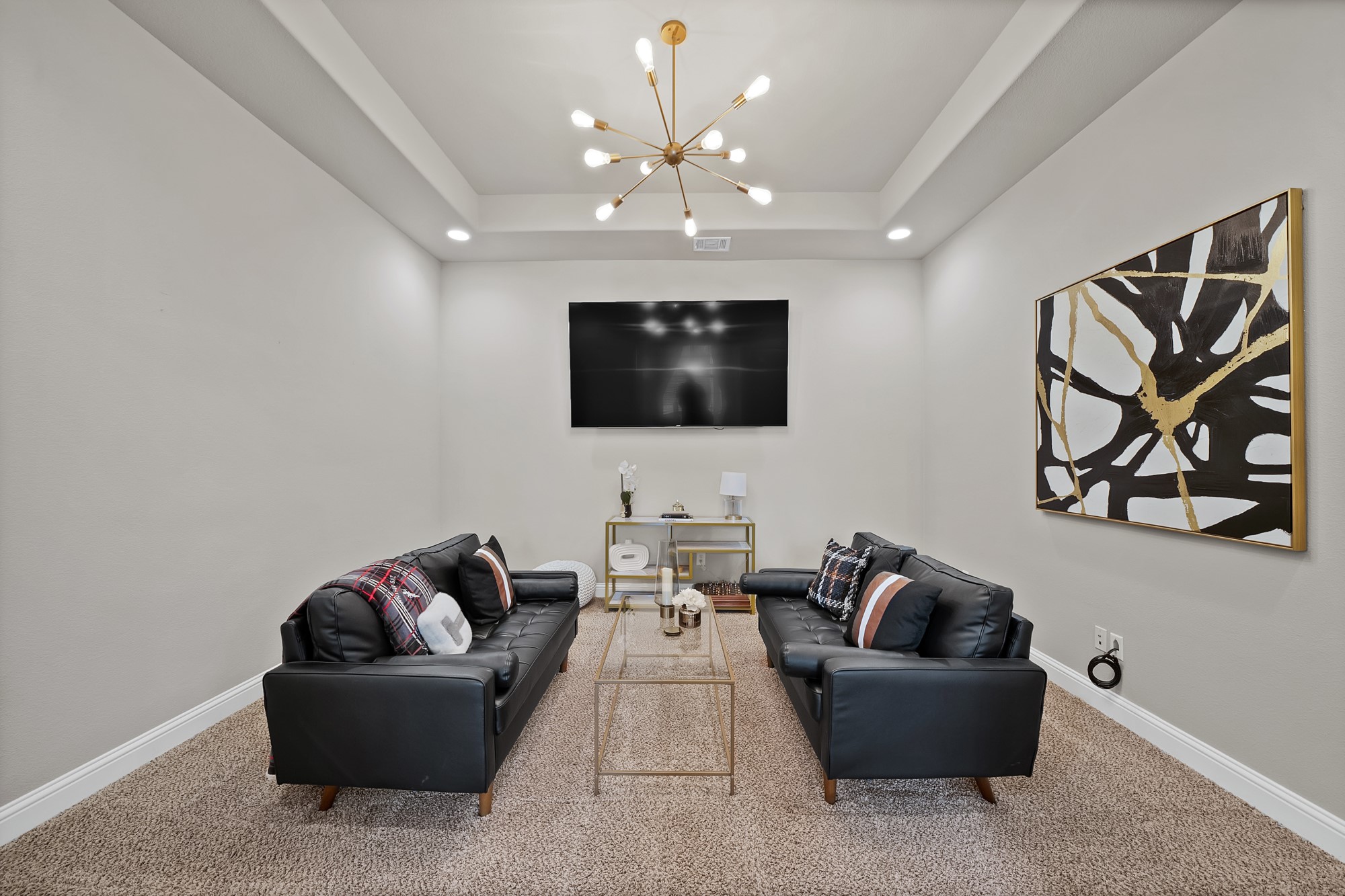 669 Meadow Creek Drive