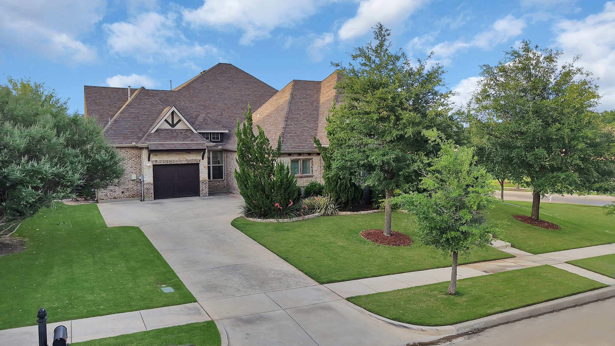 669 Meadow Creek Drive