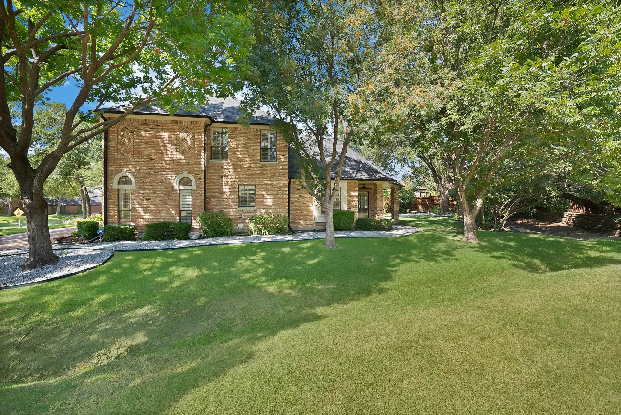 2314 Club Creek Boulevard